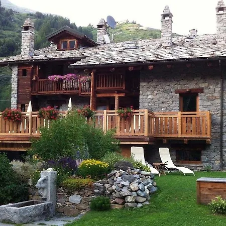 فندق مبيت وإفطار Les Trompeurs Chez Odette 3*