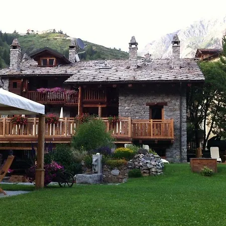 Les Trompeurs Chez Odette