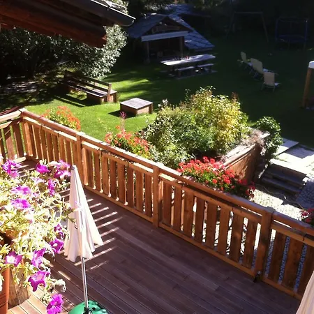 Bed & Breakfast Les Trompeurs Chez Odette 2*