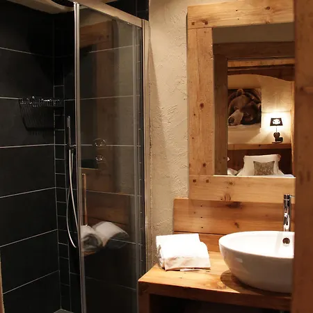 Bed & Breakfast Les Trompeurs Chez Odette 3*