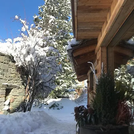 Les Trompeurs Chez Odette Bed & Breakfast