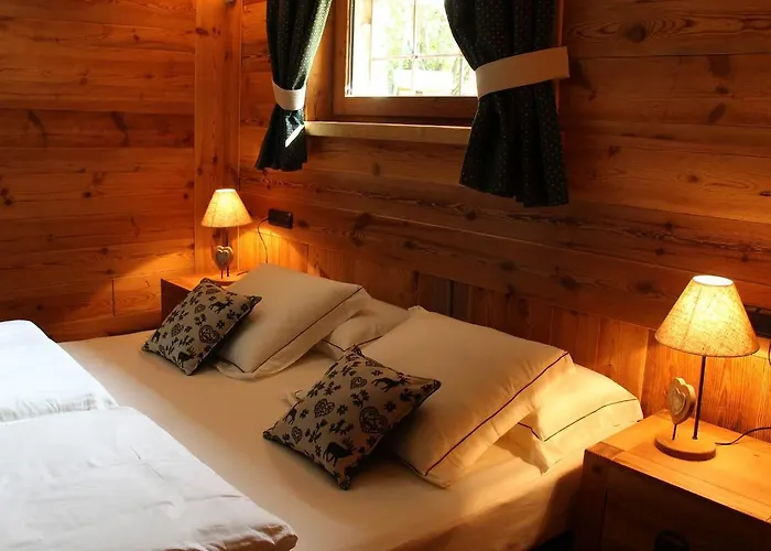 Les Trompeurs Chez Odette