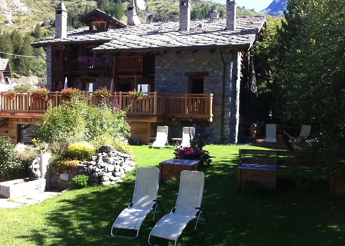 Les Trompeurs Chez Odette Bed & Breakfast Cogne